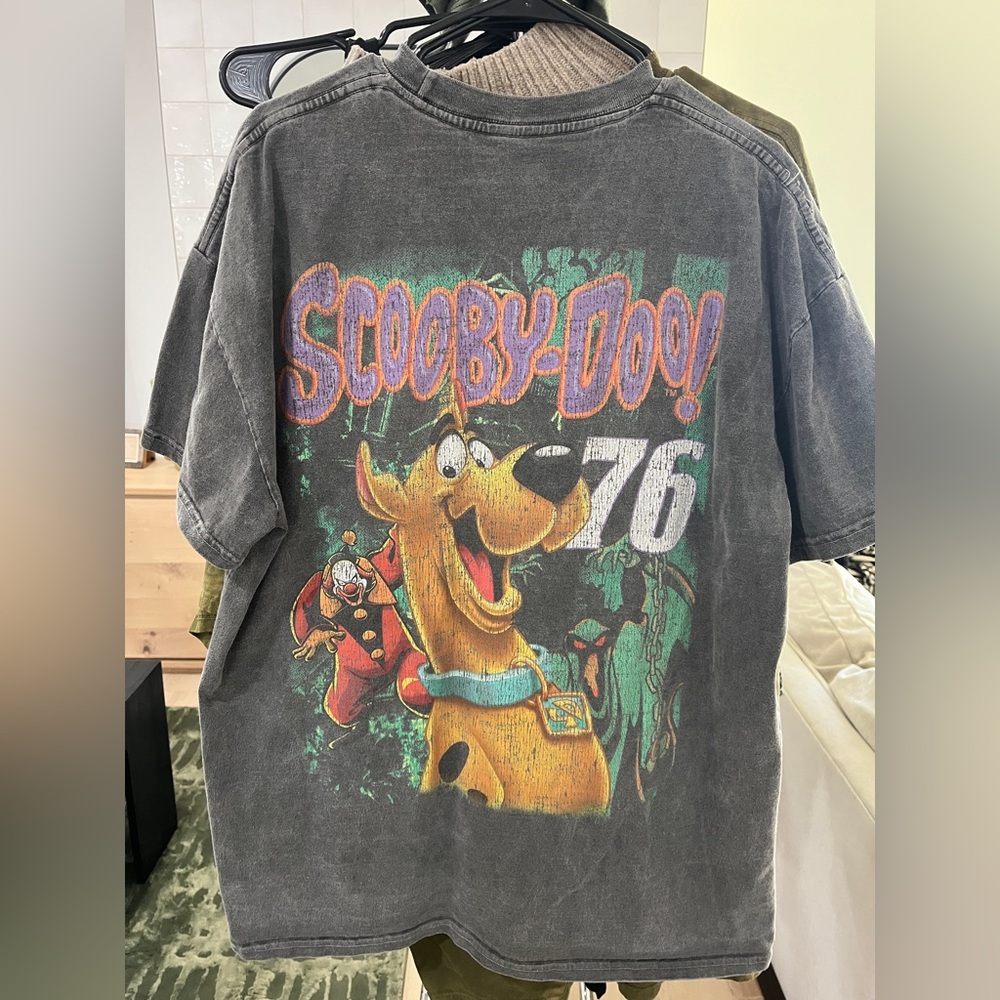 Scooby-Doo Graphic Men's Shirt - Gray